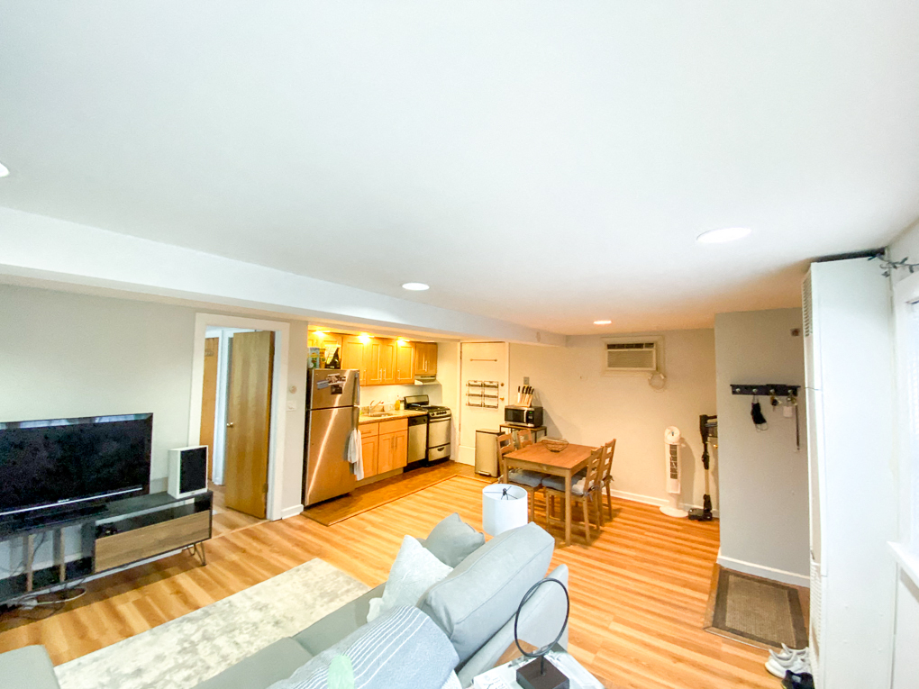 1846 N. Orleans St. 1846 N. Orleans St., Chicago, IL 60614 Old Town Triangle - Leasing by Cross Street